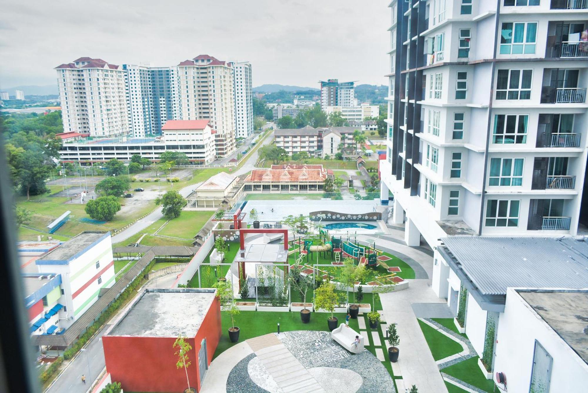 קאג'אנג Azfa Suite13 At De Centrum Putrajaya-Bangi מראה חיצוני תמונה
